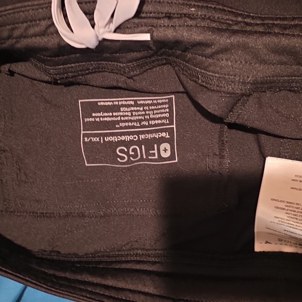 Figs Axim Technical Collection Black Scrub Pants
